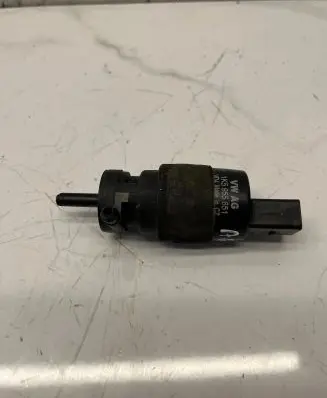 Audi A6 S6 C6 4F Windscreen/windshield washer pump 1K5955651