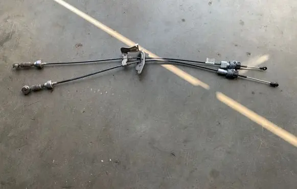 Honda CR-V Gear shift cable linkage 4HTA068 54310T1TE010M1