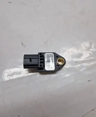 Mitsubishi Outlander Airbag deployment crash/impact sensor 8651A001