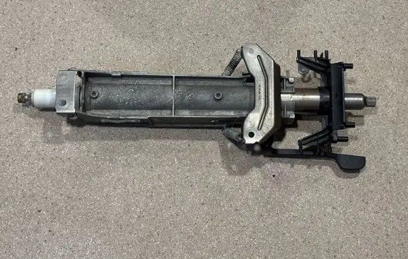 BMW X3 F25 Steering wheel axle 6854045