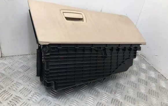 BMW 5 F10 F11 Glove box set 9166683 112420 9192994