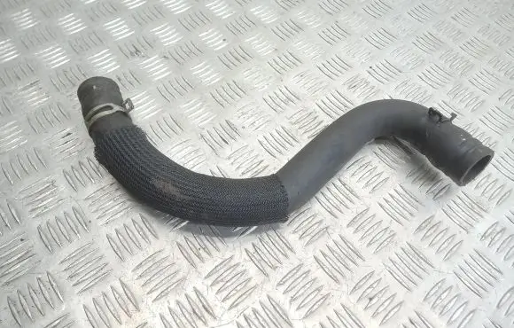 Nissan Qashqai+2 Engine coolant pipe/hose