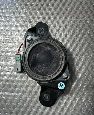 Hyundai Santa Fe Panel speaker 9B381 8100