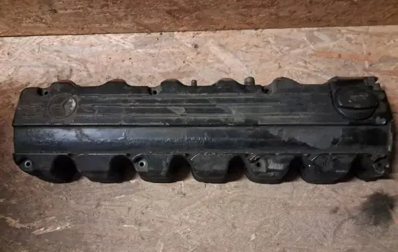 Mercedes-Benz E W124 Rocker cam cover 1030160105