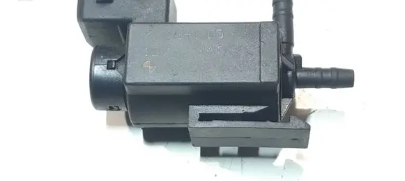 BMW 5 GT F07 Turbo solenoid valve 1742712 04T173 72234100