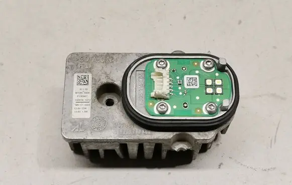 Mercedes-Benz C AMG W205 LED ballast control module M7HN0000