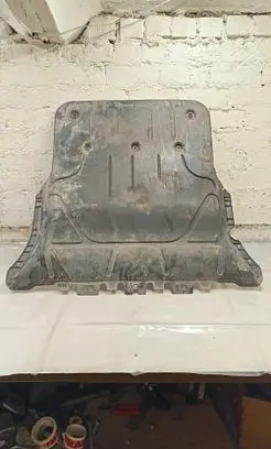 Audi A3 8Y Engine splash shield/under tray 