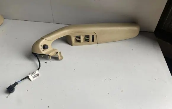 Audi A6 S6 C6 4F Front door interior handle trim 4F1867105A 4F2867105A