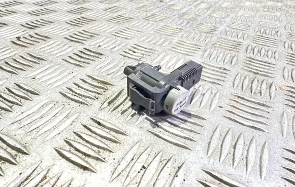 Skoda Fabia Mk2 (5J) Turbo solenoid valve 1K0906283A