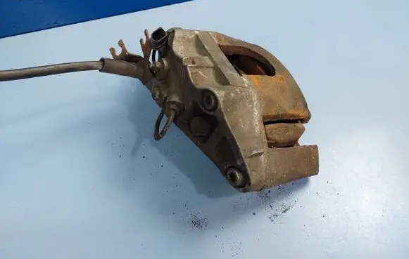 Audi A6 S6 C5 4B Front brake caliper 974 4B0615124A 4B0615125D