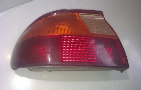 Ford Mondeo MK I Rear/tail lights 93BG13N004BB