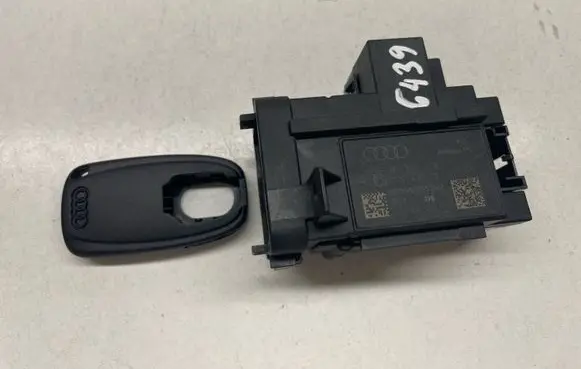 Audi A5 Sportback 8TA Ignition lock 8K0909131D