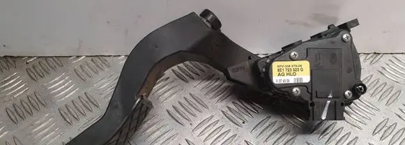 Audi A4 S4 B7 8E 8H Accelerator throttle pedal 8e1723523g 6PV00837506