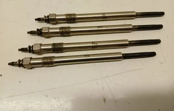 Ford Mondeo Mk III Glow plug 0100226203
