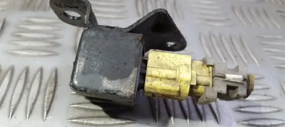 Toyota Land Cruiser (J100) Airbag deployment crash/impact sensor 8917460040 89174-60040