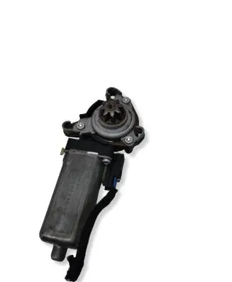 Mercedes-Benz C W204 Seat adjustment motor 0390203002