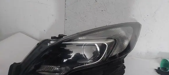 Opel Zafira C Headlight/headlamp 13399862 31243125