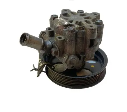 Opel Insignia A Power steering pump 55563329
