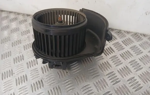 Renault Master III Heater fan/blower 7701068976