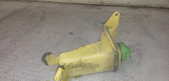 Audi A6 Allroad C5 Power steering fluid tank/reservoir 8D0422373J