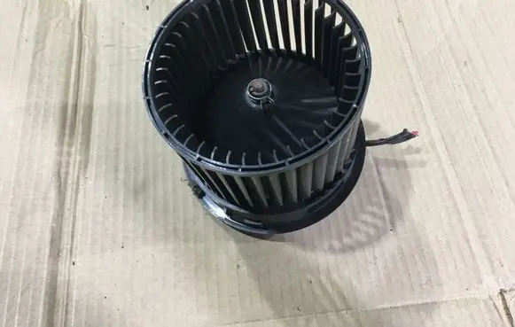 Nissan Cube Z12 Heater fan/blower 8727000881