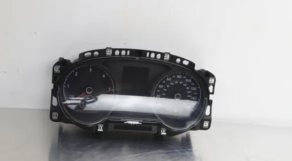 Volkswagen Golf VII Speedometer (instrument cluster) 5G0 920 961A