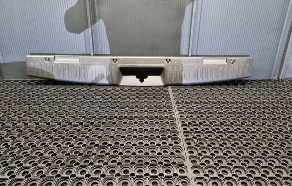 Trunk/boot sill cover protection