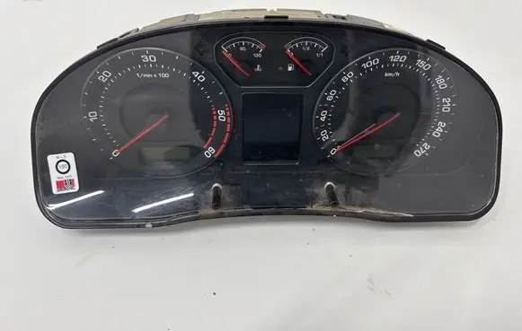 Speedometer (instrument cluster)