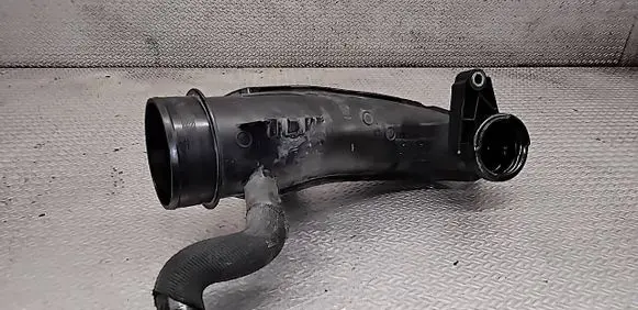 Renault Trafic III (X82) Turbo air intake inlet pipe/hose 165752889R 93452234