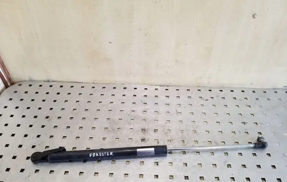 Subaru Forester SG Tailgate/trunk strut/damper