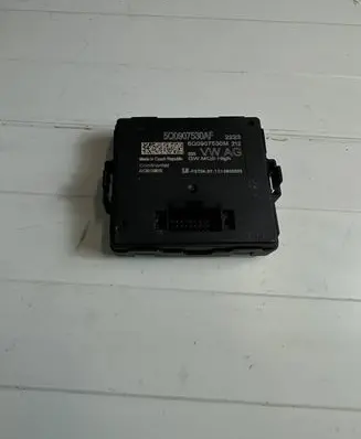 Volkswagen PASSAT B8 Gateway control module 5Q0907530AF