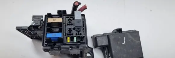 Renault Megane III Fuse module 243510001R