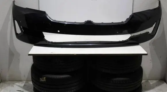 BMW 5 G30 G31 Front bumper 72758411 5111