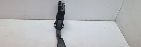 Suzuki Grand Vitara II Accelerator throttle pedal I590065J02