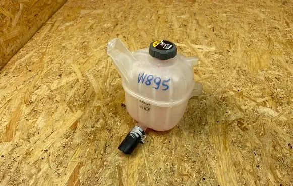 KIA Sorento IV Coolant expansion tank/reservoir 25430P4001
