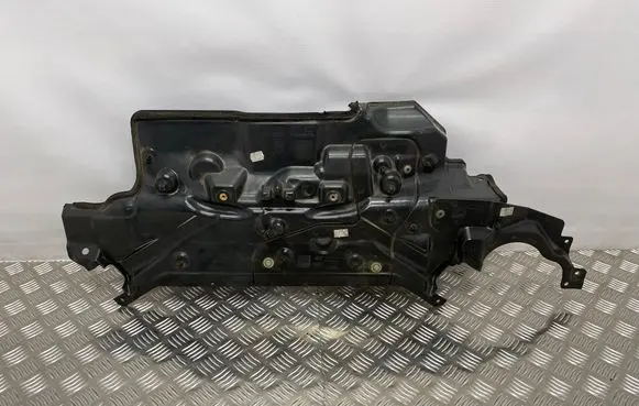 Other engine bay part