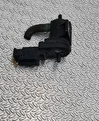 Peugeot 508 Turbo solenoid valve 9665558580 271120412