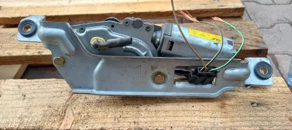 Seat Ibiza II (6k) Rear window wiper motor