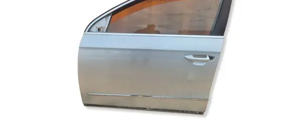 Volkswagen PASSAT B6 Front door LA7W