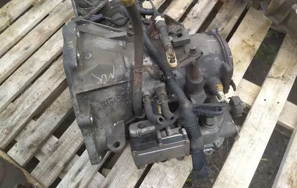 Chrysler Pacifica Manual 5 speed gearbox 8227530709AB