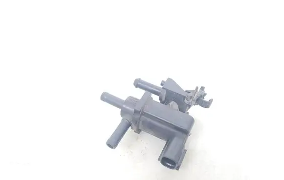 Toyota Avensis T250 Vacuum valve 9008091231