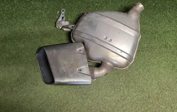 Porsche Macan (95B) Rear muffler/silencer tail pipe 10710028 95B253611Q