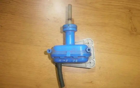 Audi 100 200 5000 C3 Central locking vacuum pump 893862153d