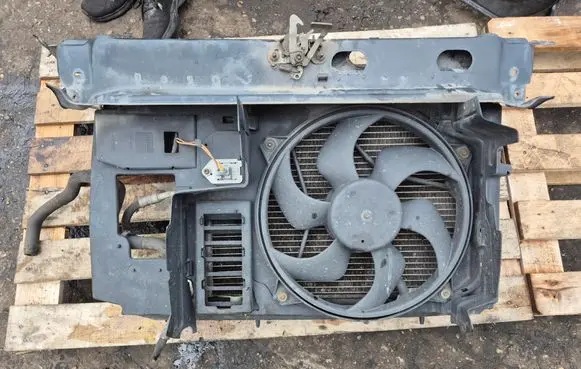 Citroen Berlingo Radiator support slam panel