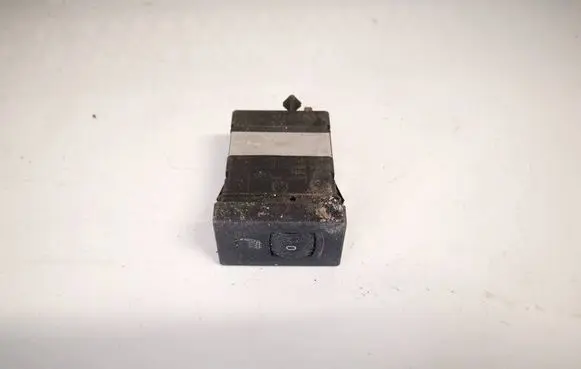 Volkswagen PASSAT B5 Seat heating switch 3b0963564c