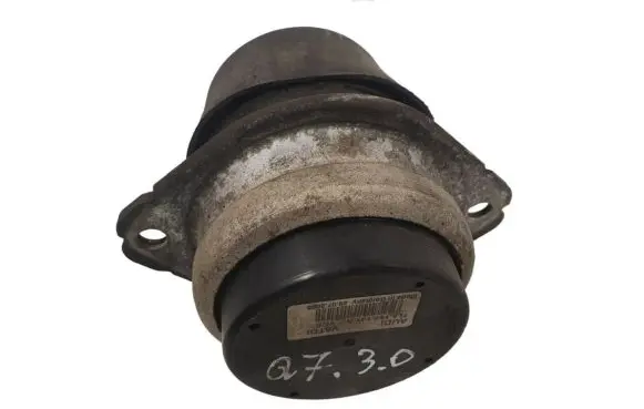 Audi Q7 4L Engine mount bracket 7L8199131A