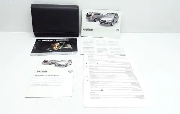 Volvo V70 Owners service history hand book 