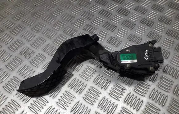 Audi A4 S4 B5 8D Accelerator throttle pedal 8D1721523A 6PV008026-07