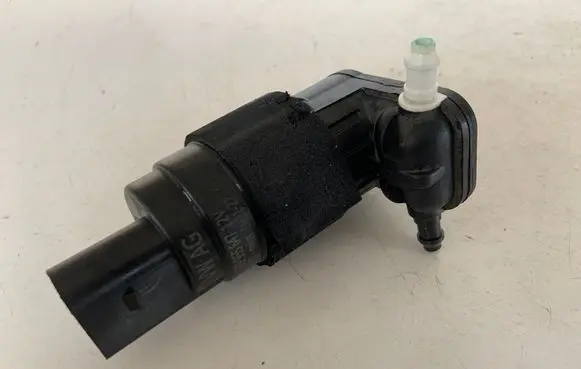 Audi Q5 SQ5 Windscreen/windshield washer pump 8K9955647 1K6955651