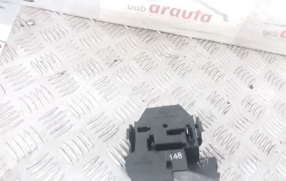 Tail light part